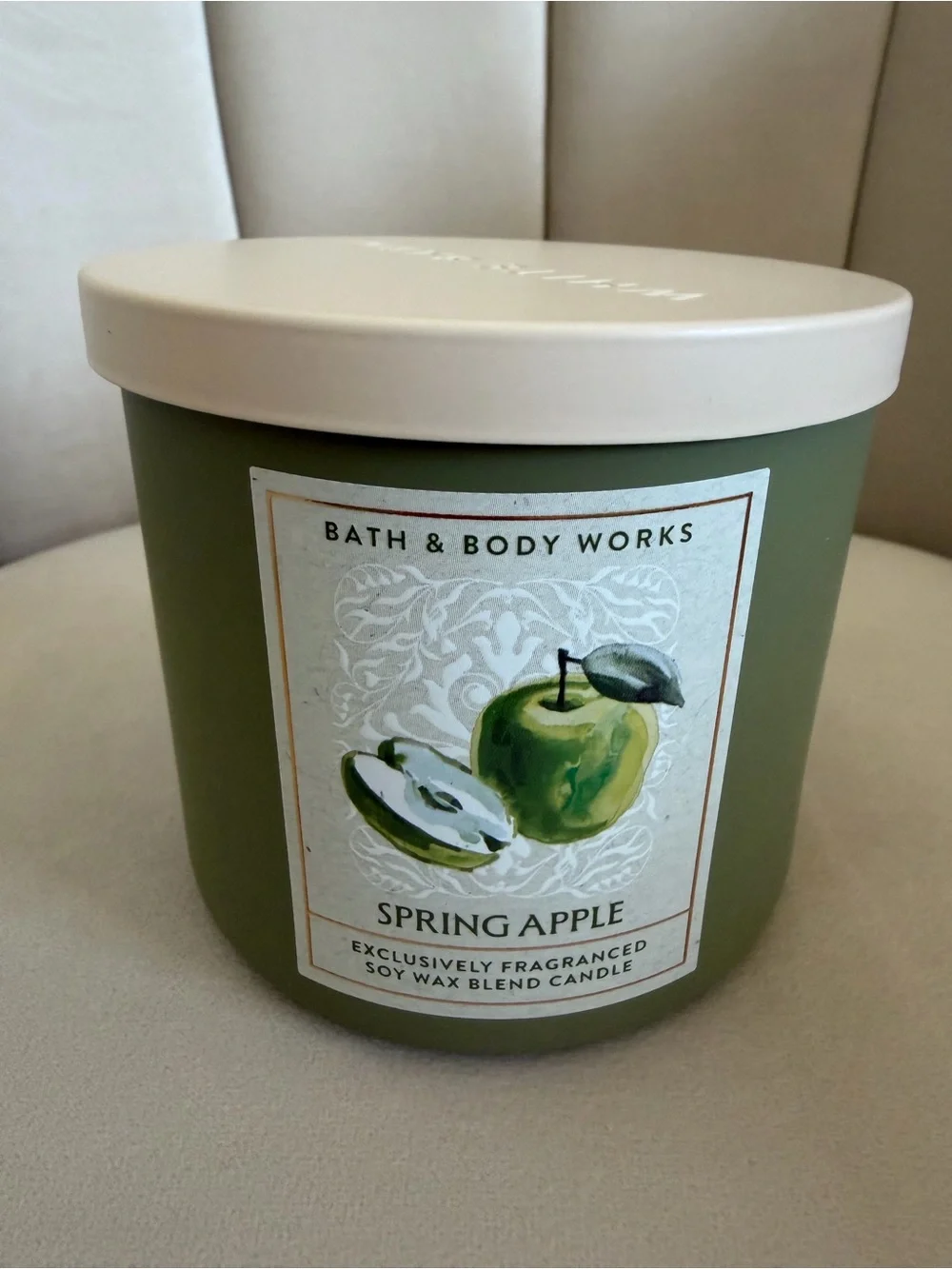 NWT Bath & Body Works 3 Wick Green Spring Apple Jar Wax Candle Home Decor